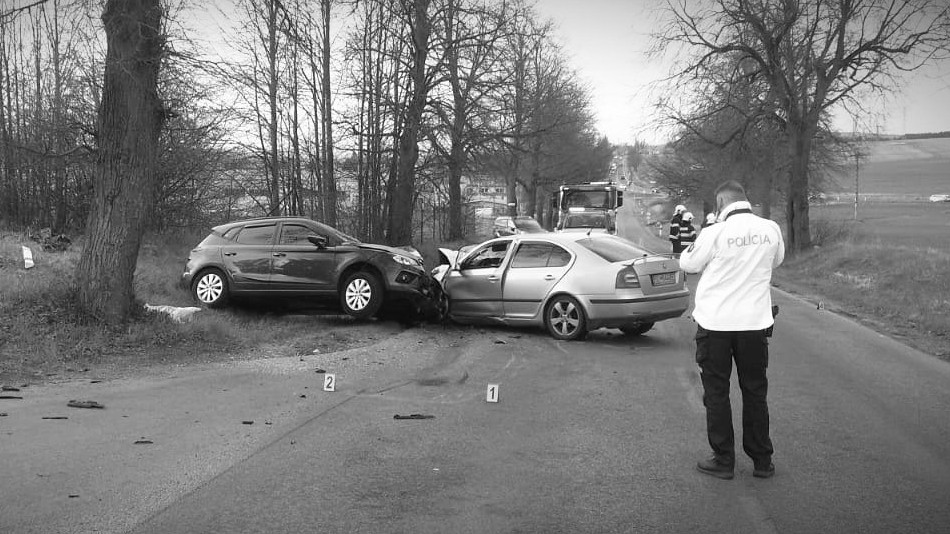 Pri čelnej zrážke v Poprade prišiel o život 54-ročný muž. 