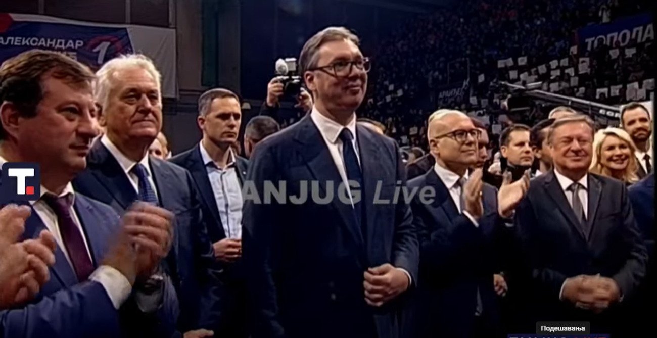 Predizborni skup SNS u Kragujevcu: Obraća se Vučić