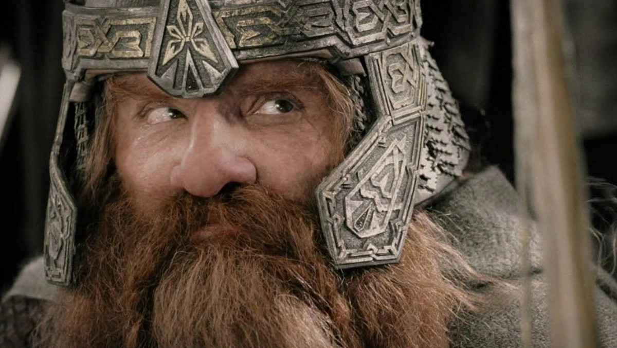 John Rhys-Davies, wybitny aktor, który wśród fanów trylogii "Władca Pierścieni" znany jest z roli krasnoluda Gimliego, skomentował pomysł na serial oparty na prozie Tolkiena. "Tolkien musi przewracać się w grobie" - powiedział.