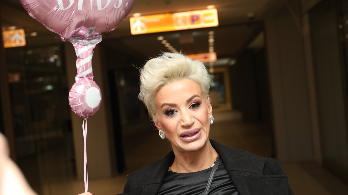 Ćerka Dušice Jakovljević je zgodna i prava lepotica, a skoro je našla posao
