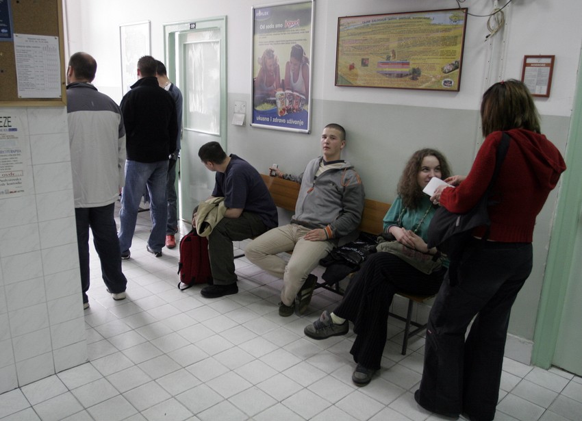 Studentska poliklinika: Pored polesti tište ih još i administrativni propisi