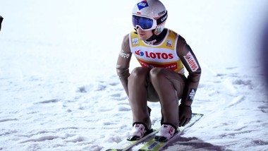 turniej czterech skoczni: zwycięstwo nikaido, czołówka tomasiaka. stoc