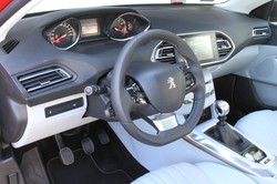 Nowy silnik ustanowił nowy rekord! Peugeot 308 spalił 2,85 l na 100 km