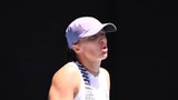 Świątek odpadła z Australian Open. Pokaz siły Rybakiny w drugim secie