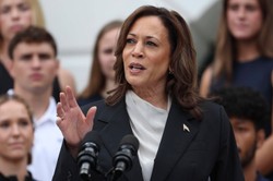 Kamala Harris przed Trumpem. Nowe dane sondażu Ipsos/Reuters