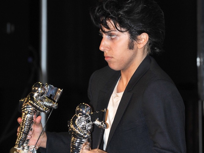 Lady GaGa nagrodzona m.in. za 'Najlepszy teledysk z przesłaniem' ('Born This Way')