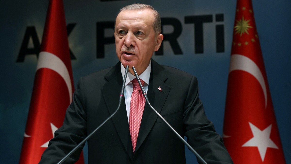 Protesty i spalony Koran oddalają Szwecję od NATO? Erdogan ostro reaguje