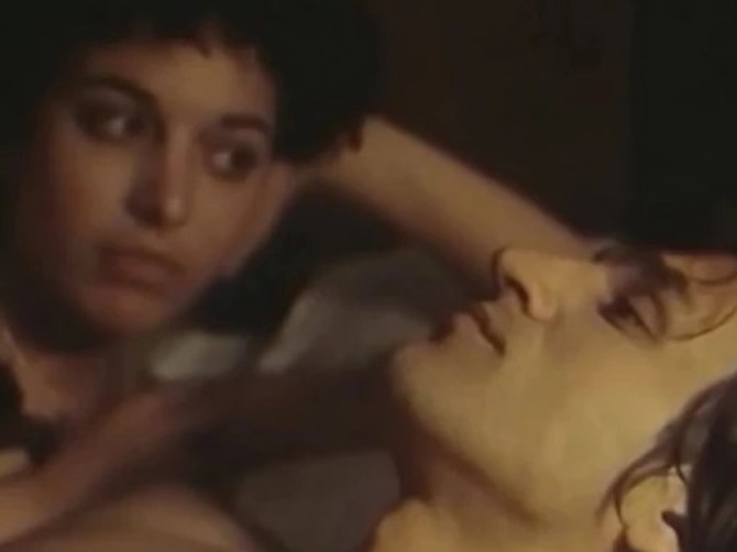 Snimila je intimnu scenu sa Draganom Nikolićem, a ond se povukla iz javnosti