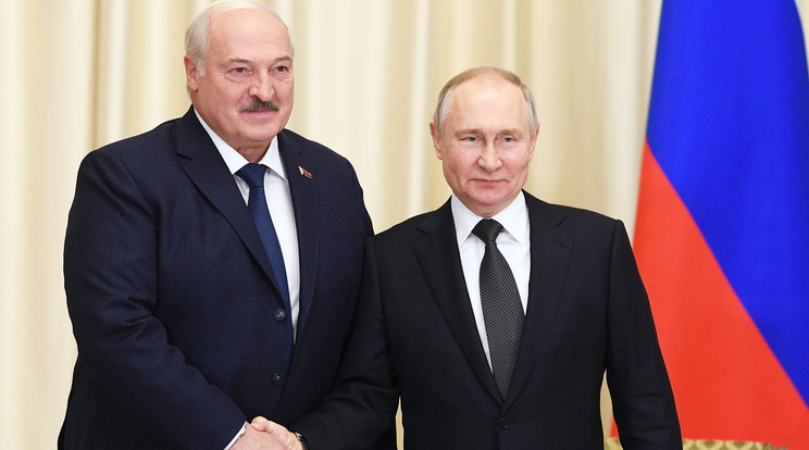 Kiszivárgott egy fontos részlet Putyin orosz elnök (j) és Aljakszandr Lukasenka fehérorosz elnök legutóbbi tárgyalásáról /Fotó:MTI/EPA/Szputnyik/Kreml/Pool/Orosz elnöki sajtószolgálat