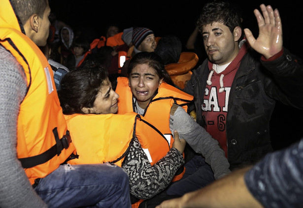 Grecka straż przybrzeżna ewakuuowała 200 imigrantów. Podróży nie przeżyło roczne dziecko