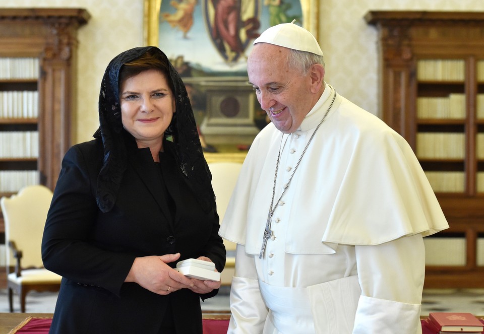 Papież Franciszek przyjął na audiencji premier Beatę Szydło