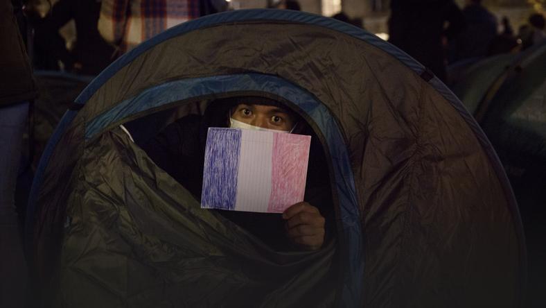 Francja: Zlikwidowano obozowisko migrantów w centrum Paryża