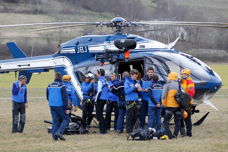 Członkowie francuskiej żandarmerii w Seyne les Alpes