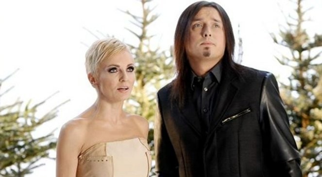 NAJGORSZY TELEDYSK OKOŁOFILMOWY: Anna Wyszkoni i Piotr Cugowski – 'Syberiada' (do filmu 'Syberiada polska' real. Mirosław Kuba Brożek)