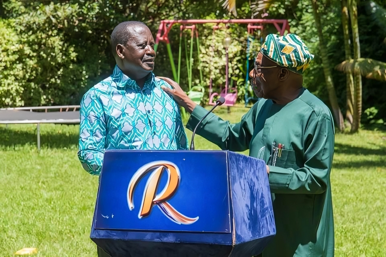 ODM-Chef Raila Odinga und der ehemalige nigerianische Präsident Olusegun Obasanjo