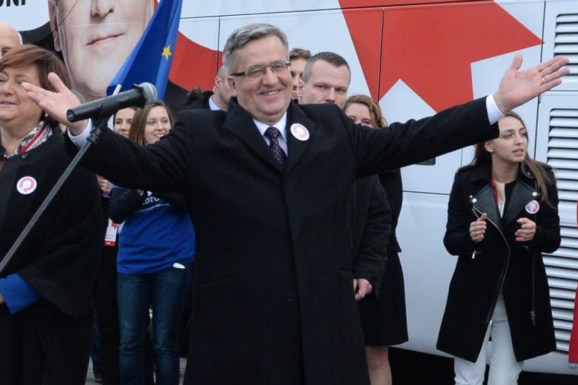 Komorowski wygrał z Hofmanem