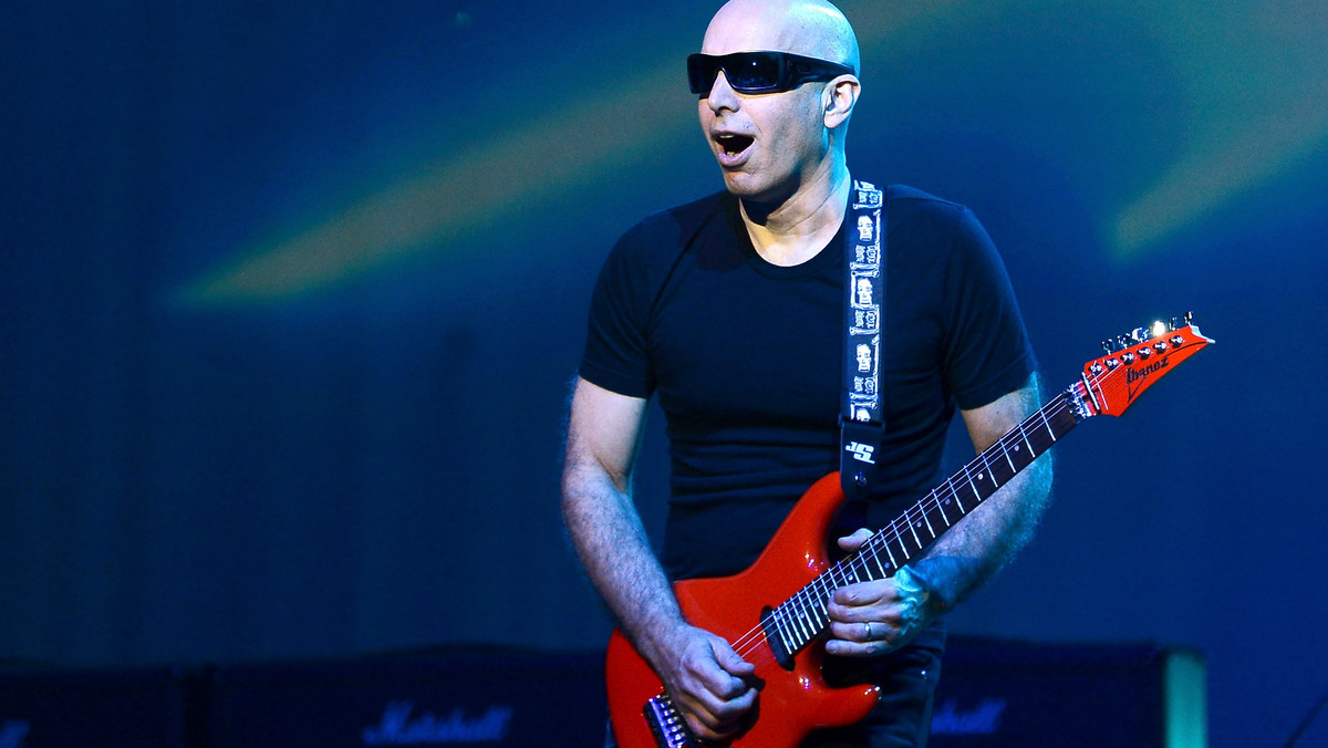 We wtorek, 9 czerwca, Joe Satriani wziął udział w koncercie zorganizowanym z okazji  setnej rocznicy urodzin twórcy gitary Les Paul na Times Square zorganizowany został specjalny koncert. Wraz z muzykiem wystąpili między innymi Steve Vai oraz Joe Bonamassa.