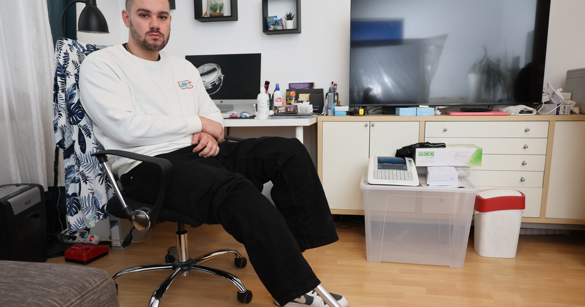 Súlyos döntést hozott 19 évesen Ákos: amputálják a lábait – A motorbalesete után ma már milliókat motivál