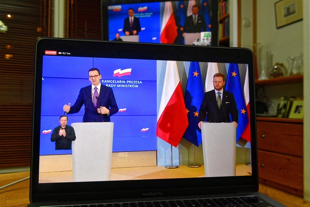 Konferencja Mateusza Morawieckiego i Łukasza Szumowskiego