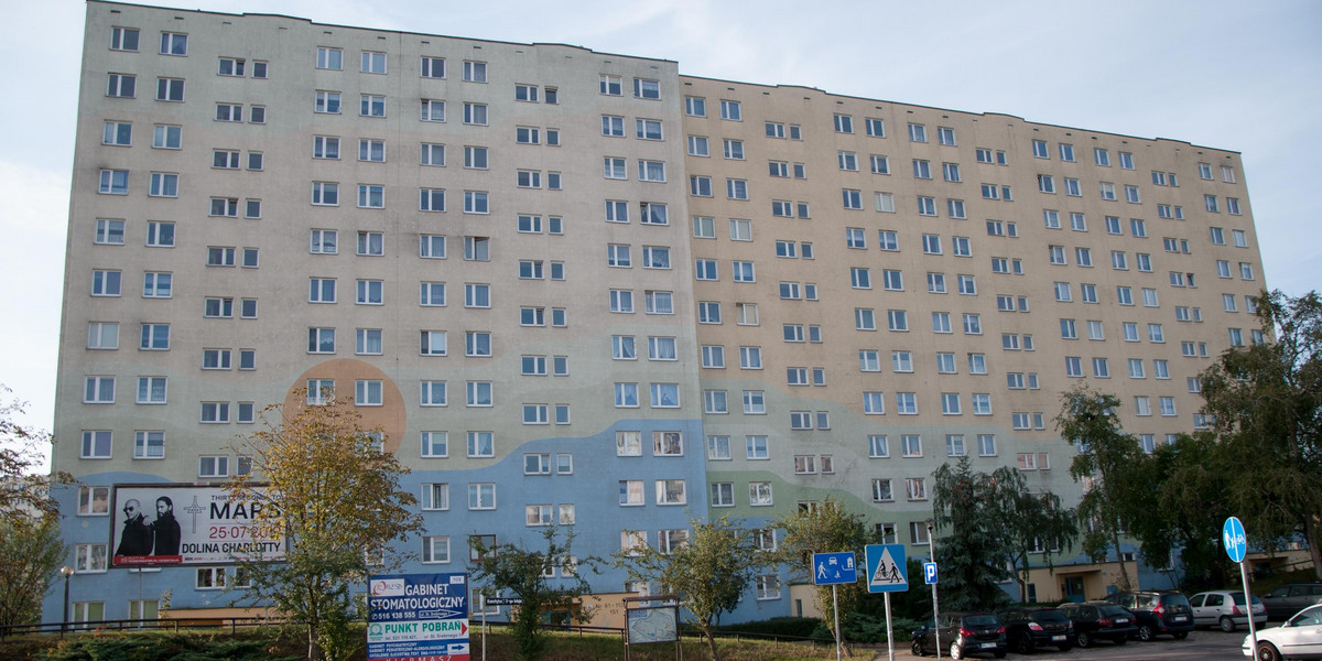 Toruń: 4-latek, który wypadł z 11. piętra, odzyskał przytomność