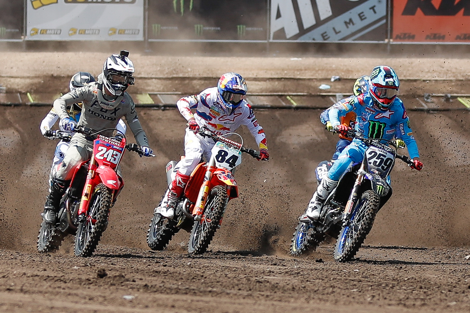 De meest succesvolle motorcrosser ooit (112 GP-zeges) verlaat KTM na 16 jaar