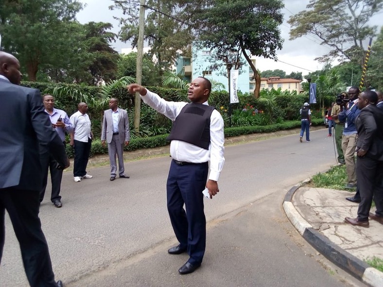 DCI boss George Kinoti at the Dusit complex directing his officers (Twitter) 