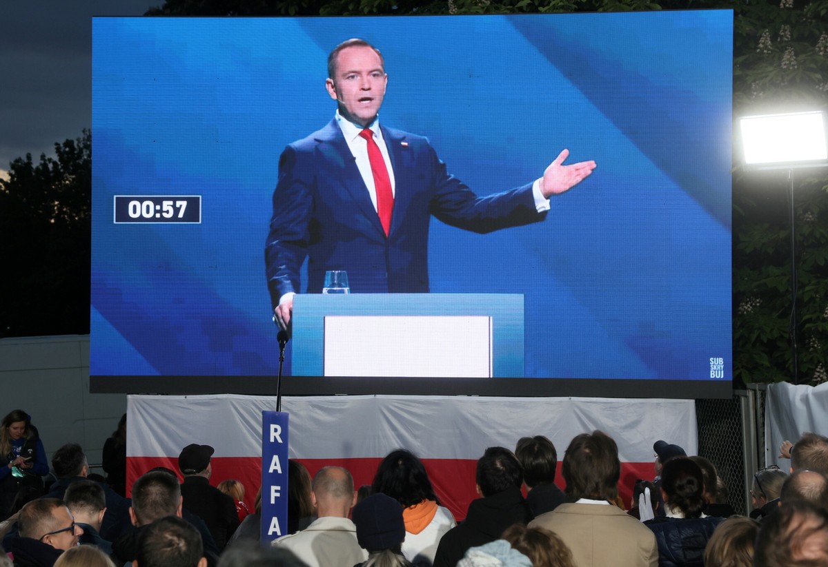 Karol Nawrocki tłumaczy się z historii z mieszkaniem. "To było zgodne z przepisami"