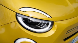 wielki powrót silnika spalinowego. oto nowy fiat 500