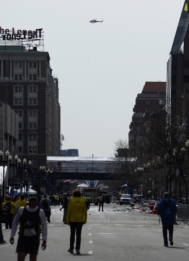 maraton w bostonie po zamachu ulica szczątki pion