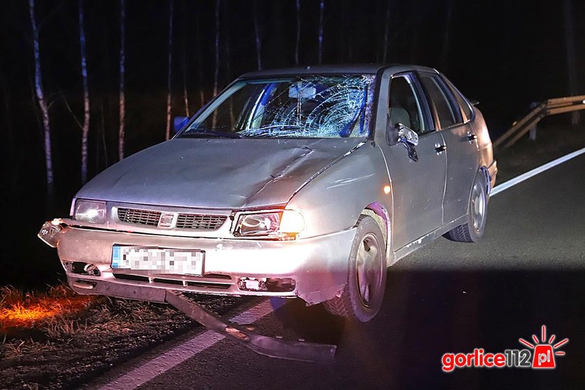 Jechał na koniu. Zderzył się z samochodem