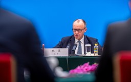 „jesteśmy na siebie skazani” w wersji chińskiej. kanclerz merz w pekin