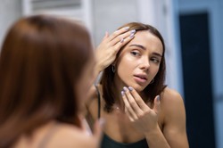 Jak poradzić sobie w domu z rozszerzonymi porami? Te triki ci w tym pomogą