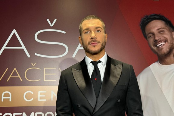 "SVADBA NEĆE BITI POMPEZNA" Saša Kovačević pred koncert o verenici i karijeri: "Evo zašto mu otac više ne vodi karijeru"