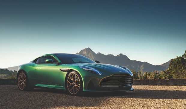 Kako izgleda Aston Martin DB12