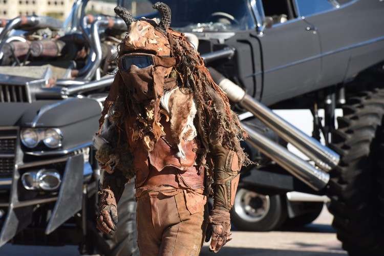 Ludzie Mad Maksa wjechali na ulice Sydney