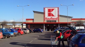 Kaufland wycofał butelkę 3,001. Prezes tłumaczy: "To pomyłka"