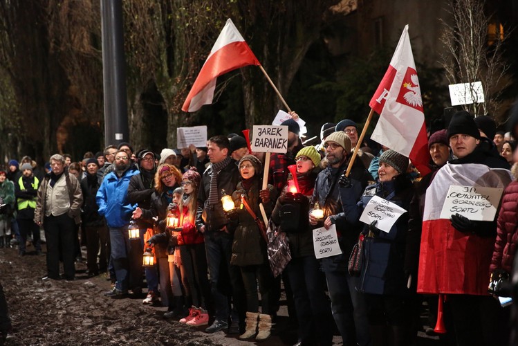 Manifestacja przed domem Jarosława Kaczyńskiego