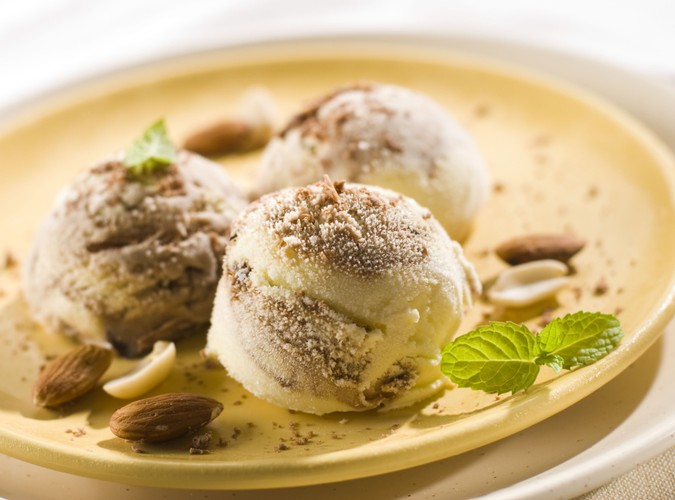 Kolorowe lody mogą uczulać