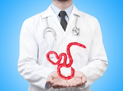 Lekarz podejrzewał ebolę, kazał chorej jechać do szpitala taksówką