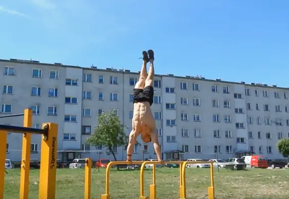 Wojtek udowadnia, że osiedlowe siłownie nie są tylko dla emerytów