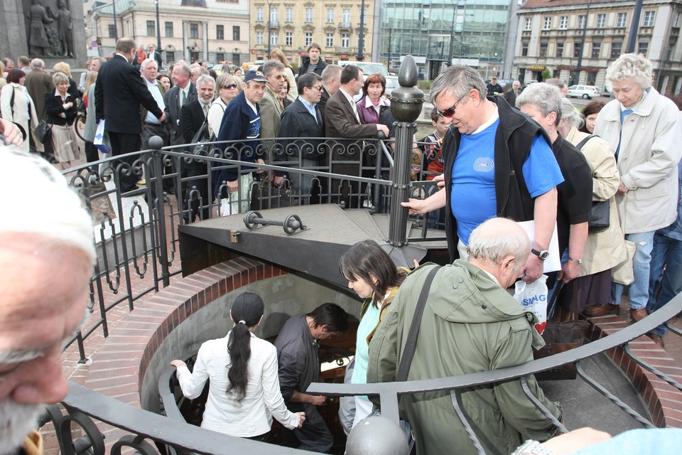 ŁÓDŹ OTWARCIE DLA ZWIEDZAJĄCYCH KANAŁU