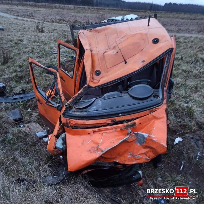 Tragiczny wypadek w Niedzieliskach. Jedna osoba nie żyje, 2 w ciężkim stanie