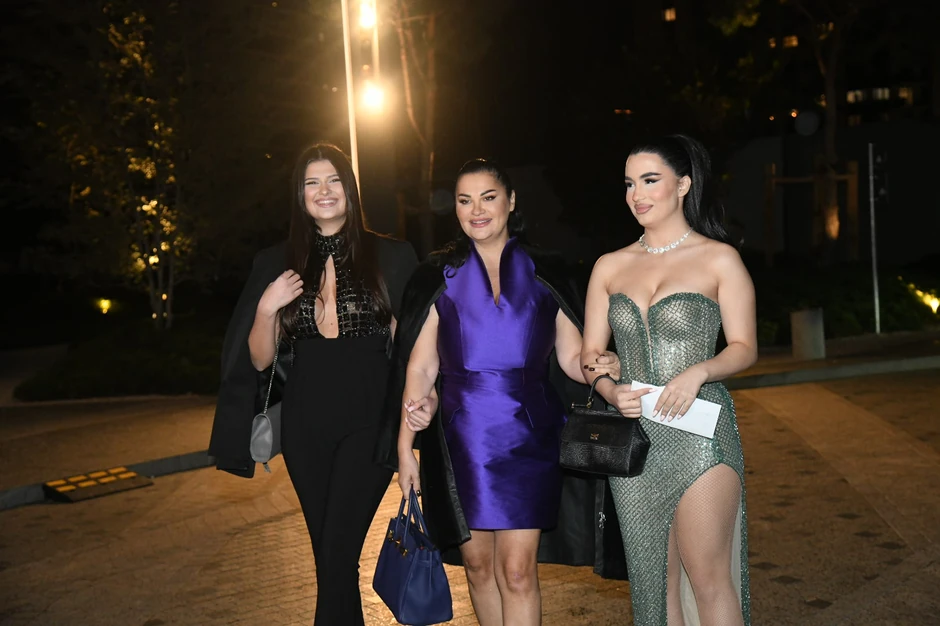 Viki Miljković slavi 18 rođendan sinu