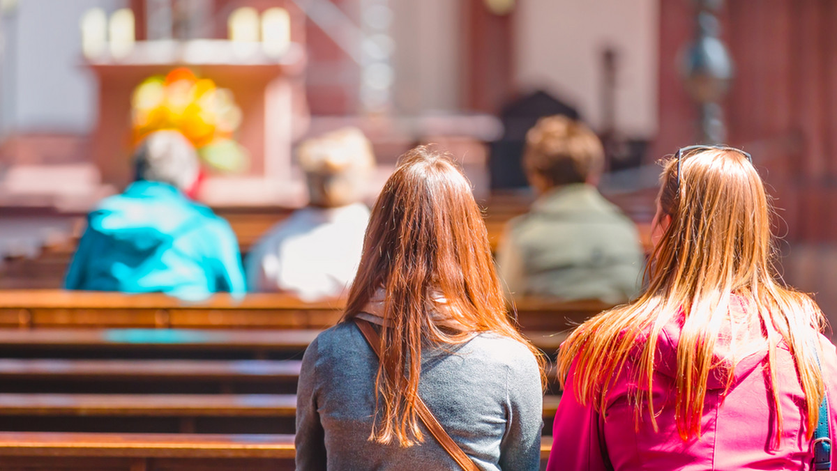 Sondaż. Religijność wśród młodych i stosunek do Kościoła