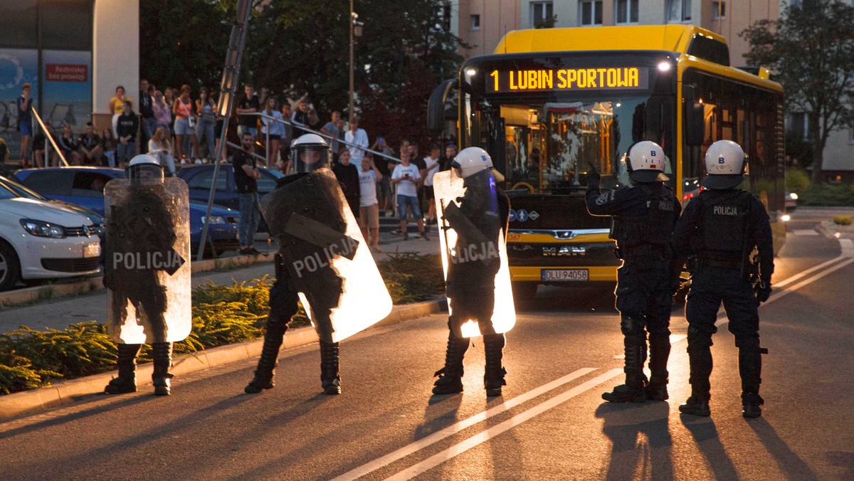 Nowe nagrania ws. śmierci mężczyzny podczas interwencji policji w Lubinie. 