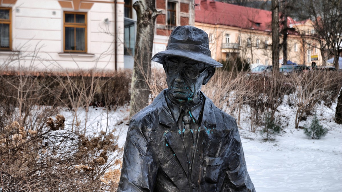 Wystawa 50 akwarel Nikifora Krynickiego (Epifaniusza Drowniaka) uznawanego za jednego z najznakomitszych na świecie tzw. malarzy naiwistów zostanie otwarta w czwartek w Amherst w stanie Nowy Jork. Będzie też pokazywana w Chicago i Springfield.