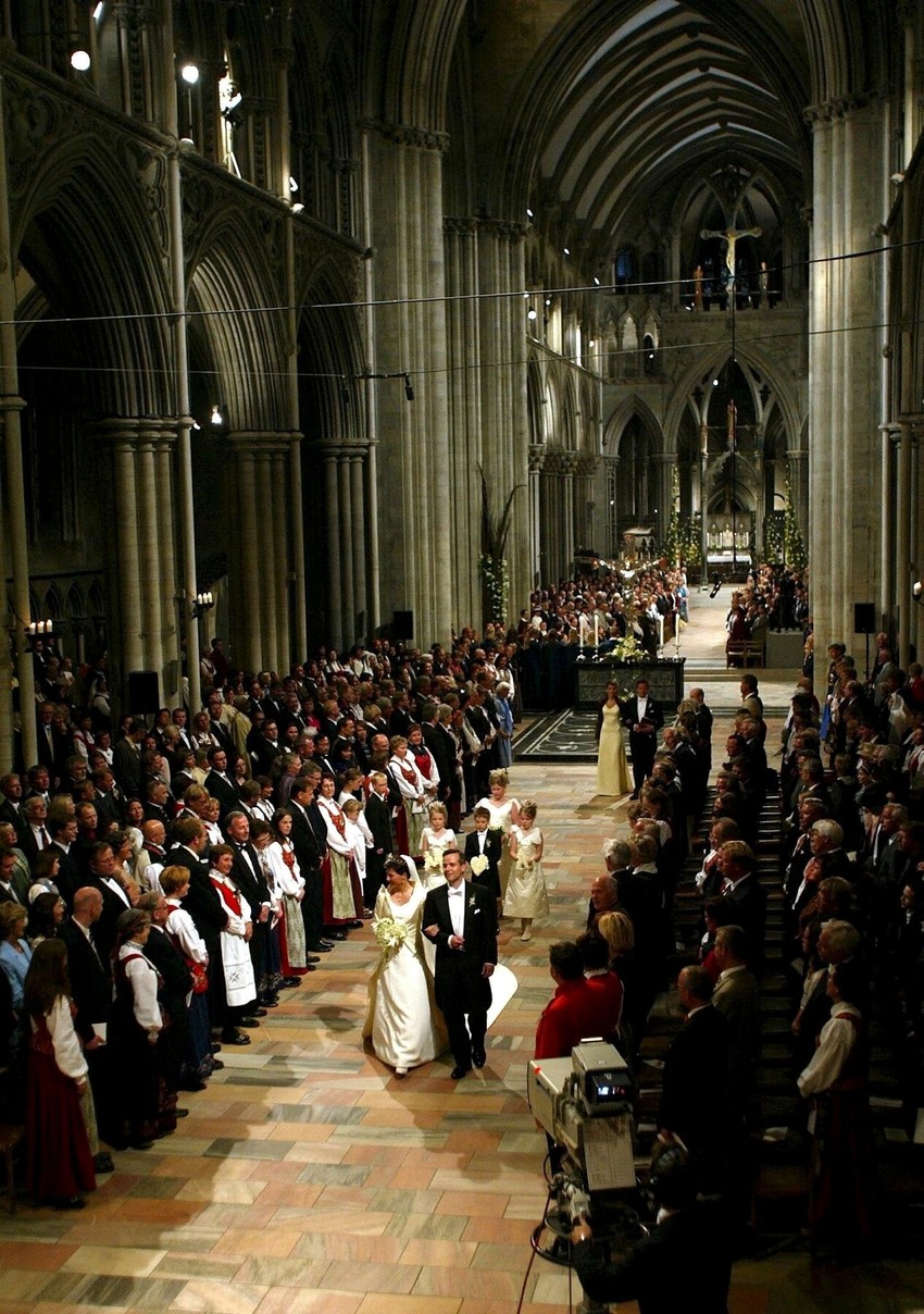 Ceremonija u katedrali