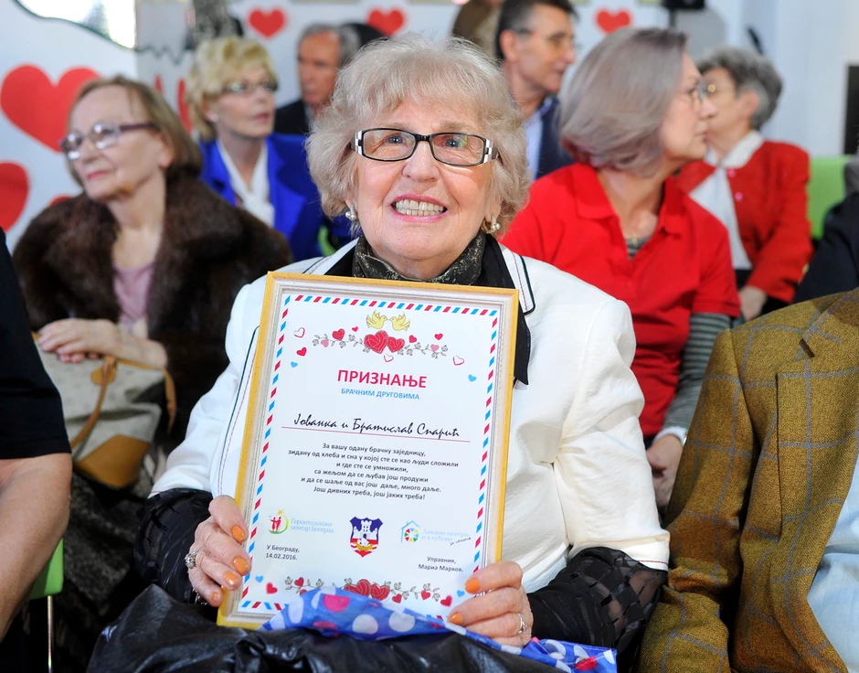 Baka Jovanka primila je priznanje u svoje i u ime supruga Bratislava