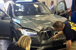 Po śmiertelnym wypadku Uber musi przerwać testy autonomicznych samochodów w Arizonie