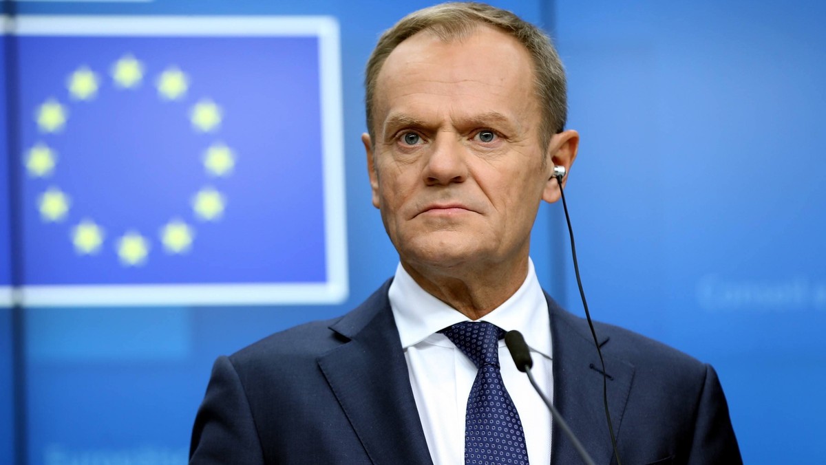 "To będzie ważny tydzień dla losu brexitu" - napisał dziś na Twitterze przewodniczący Rady Europejskiej Donald Tusk. Poinformował też, że rozmawiał przez telefon z brytyjską premier Theresą May.